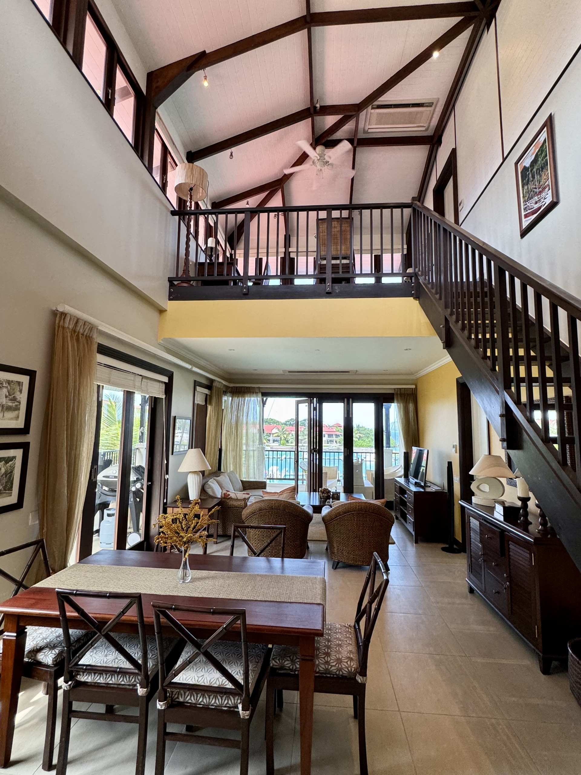 Penthouse Eden Seychely s panoramatickým výhľadom na oceán