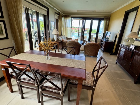 Penthouse Eden Seychely s panoramatickým výhľadom na oceán